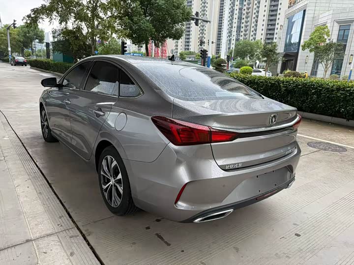 Changan Eado Plus, 2022 — фото 8 из 9