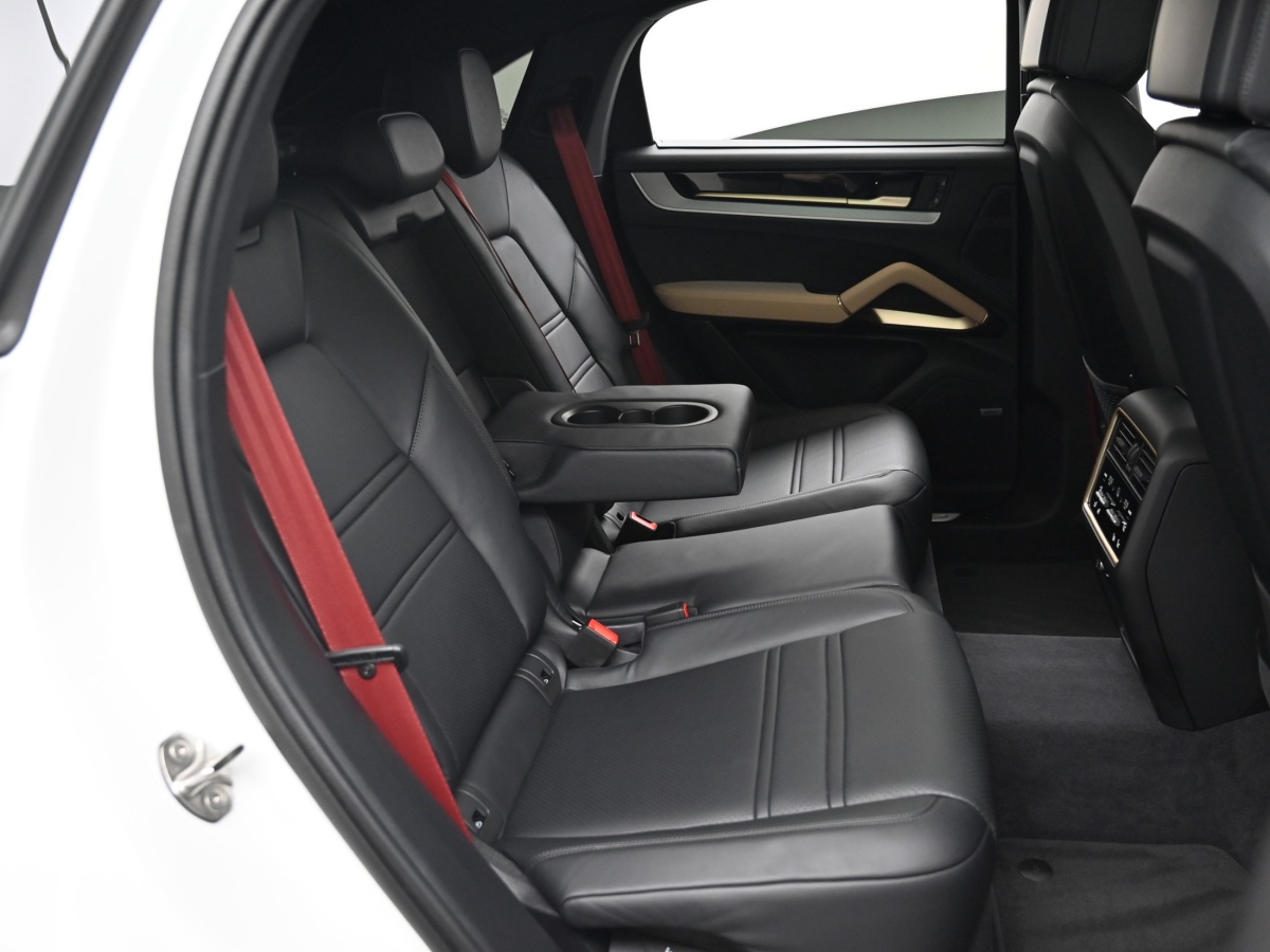 Porsche Cayenne, 2025 — фото 10 из 12