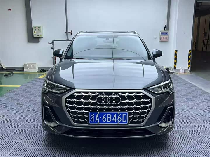 Audi Q3, 2023 — фото 2 из 9