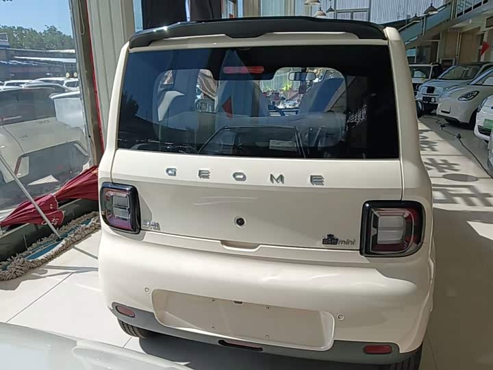 Geely Galaxy Panda Mini, 2026 — фото 6 из 9