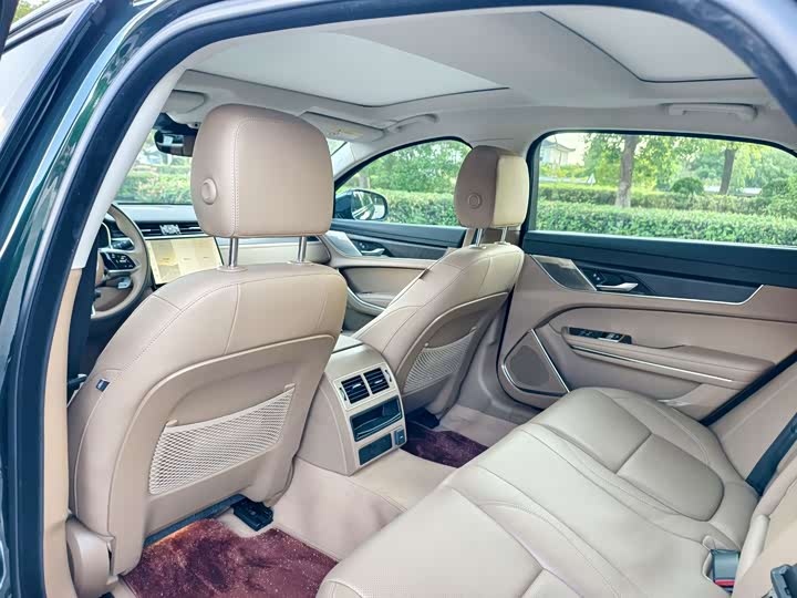 Jaguar XF L, 2024 — фото 8 из 9