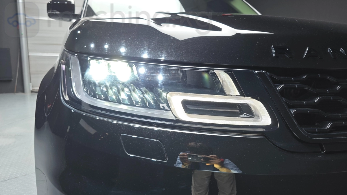 Land Rover Range Rover Sport, 2021 — фото 3 из 12