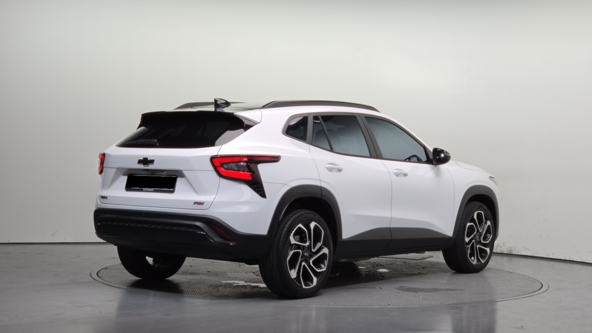 Chevrolet Trax, 2023 — фото 2 из 12