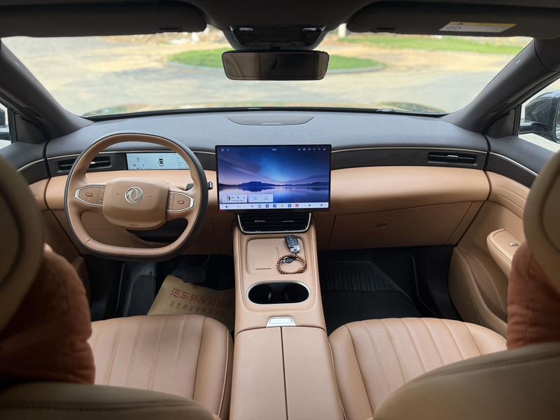 Dongfeng Aeolus L8, 2025 — фото 7 из 10