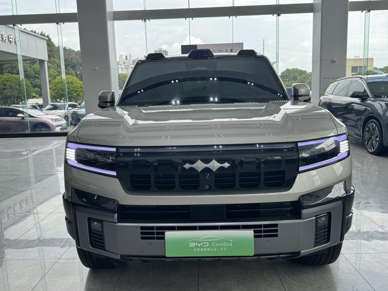 BYD FangChengBao Leopard 8, 2024 — фото 2 из 12
