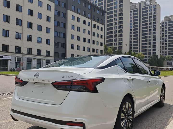 Nissan Teana, 2023 — фото 7 из 9