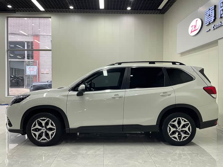 Subaru Forester, 2022 — фото 5 из 9