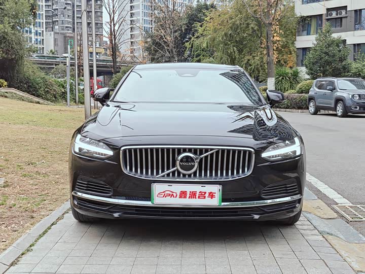 Volvo S90 Hybrid, 2023 — фото 2 из 9