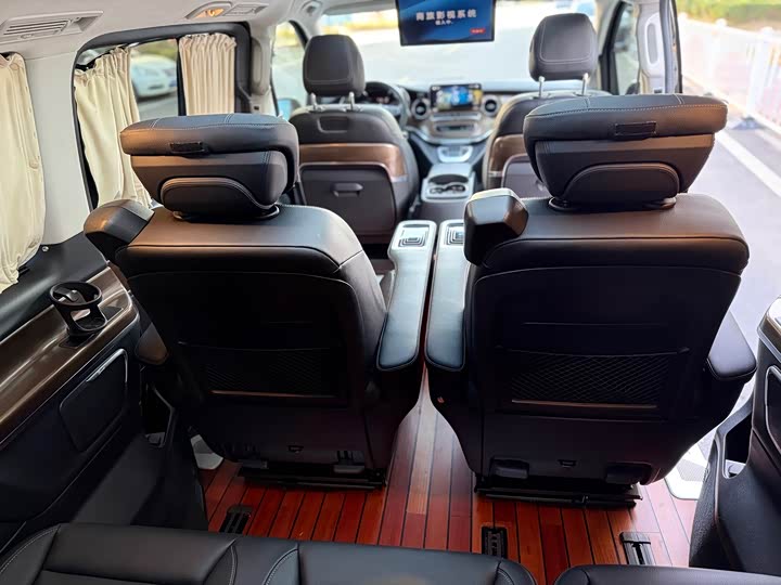 Mercedes-Benz V-Class, 2021 — фото 9 из 9