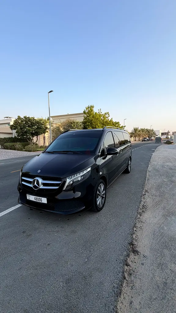 Mercedes-Benz V-Class, 2023 — фото 9 из 10
