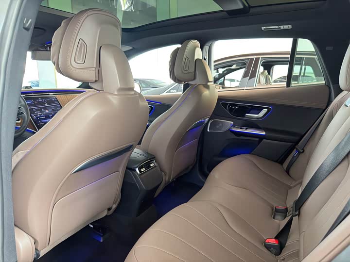 Mercedes-Benz EQE SUV, 2024 — фото 5 из 9