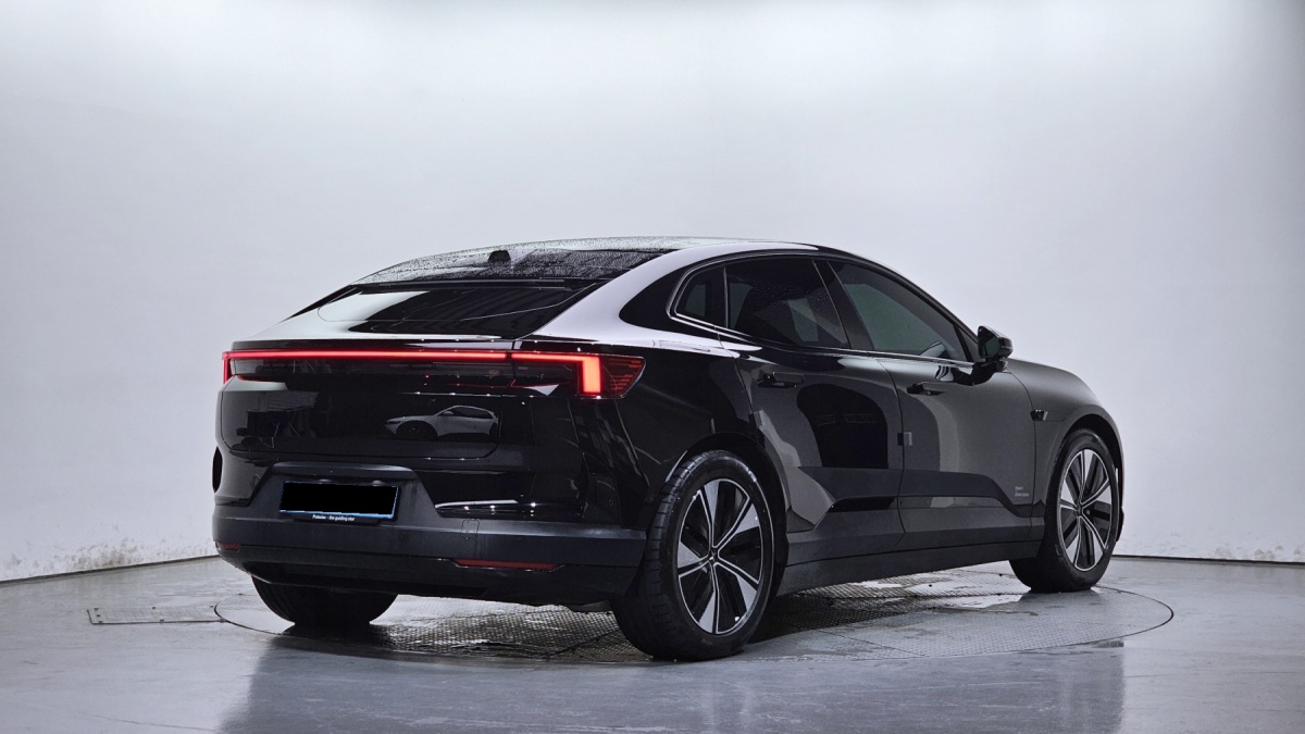 Polestar 4, 2025 — фото 2 из 12