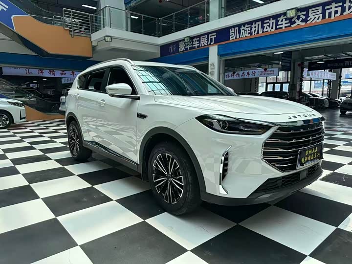 Jetour X70 Plus, 2022 — фото 3 из 9