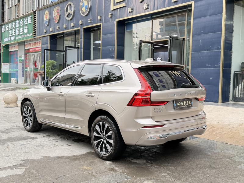 Volvo XC60, 2024 — фото 4 из 10