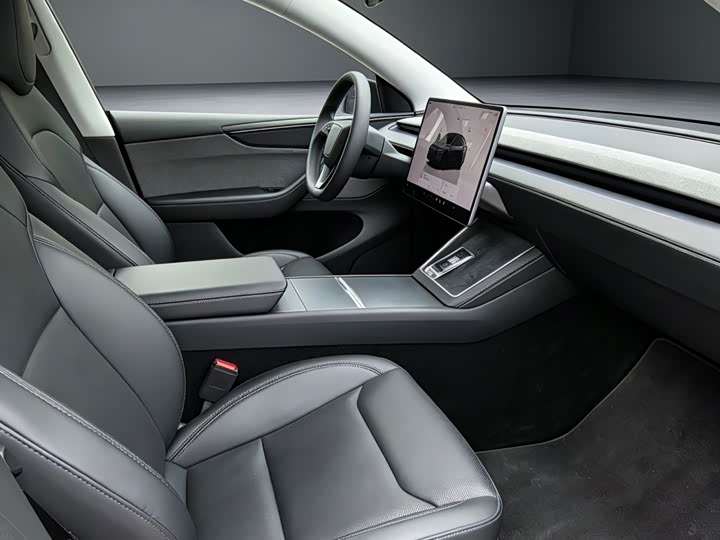 Tesla Model Y, 2025 — фото 7 из 9