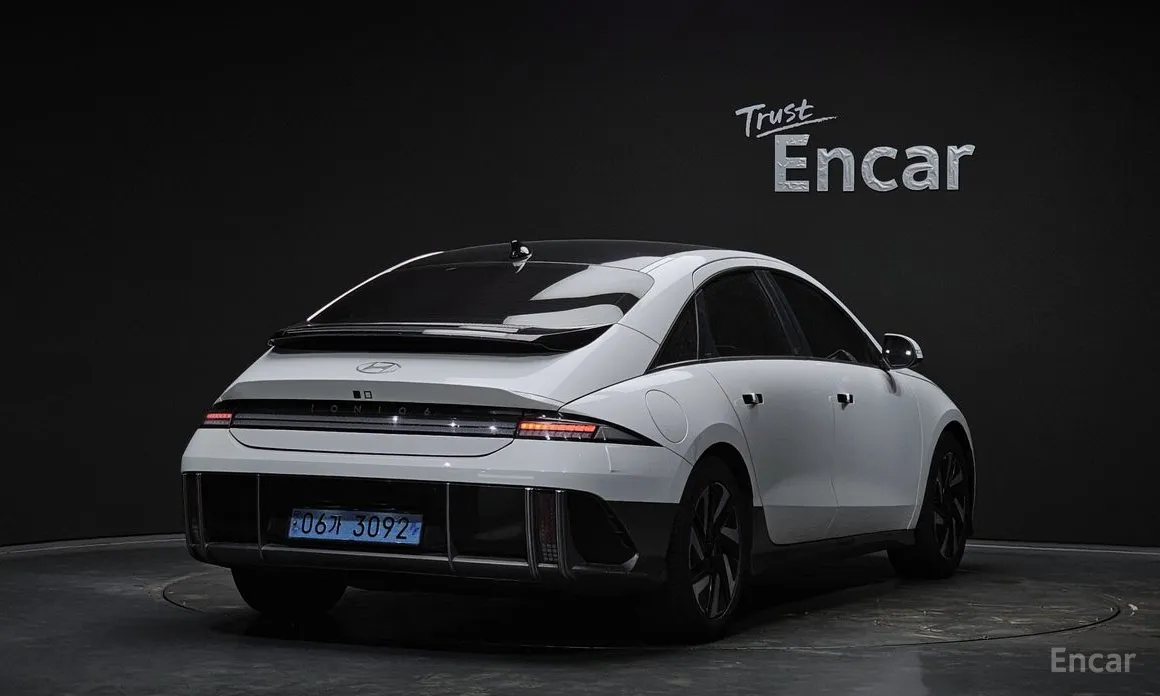 Hyundai Ioniq 6, 2022 — фото 2 из 12