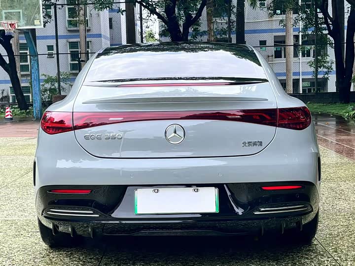 Mercedes-Benz EQE, 2023 — фото 8 из 9