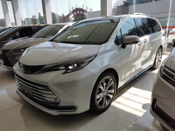 Toyota Sienna, 2022 — купить в Самаре под ключ