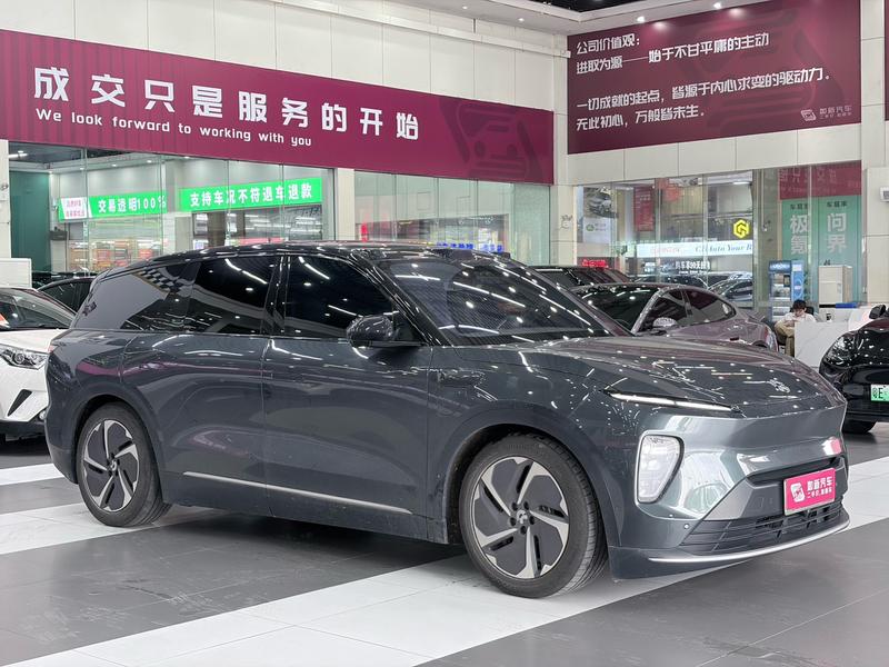 Nio ES8, 2023 — фото 3 из 12