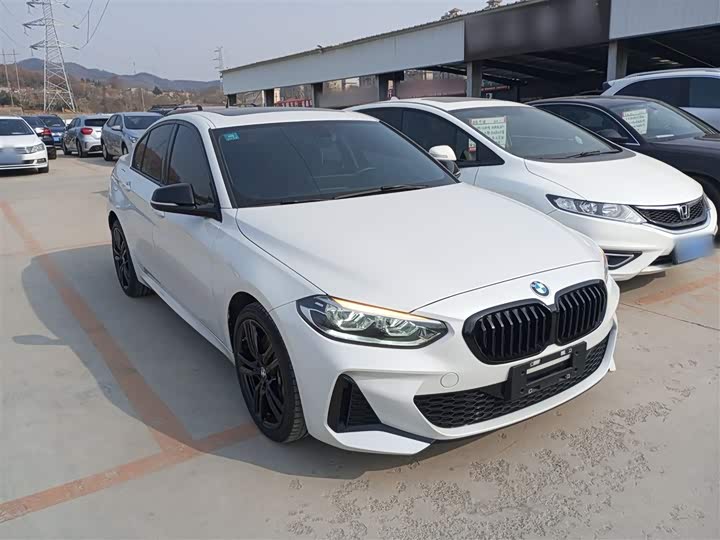BMW 1 Series, 2023 — фото 4 из 9