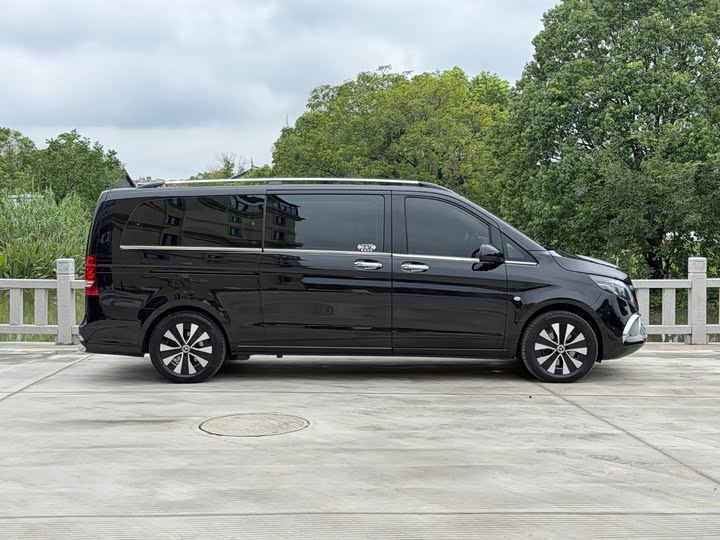 Mercedes-Benz Vito, 2023 — фото 3 из 9