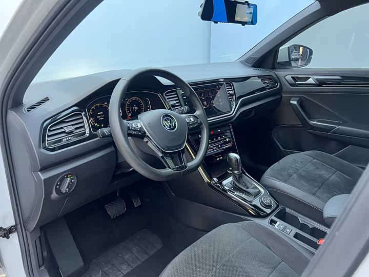 Volkswagen T-Roc, 2021 — фото 2 из 9