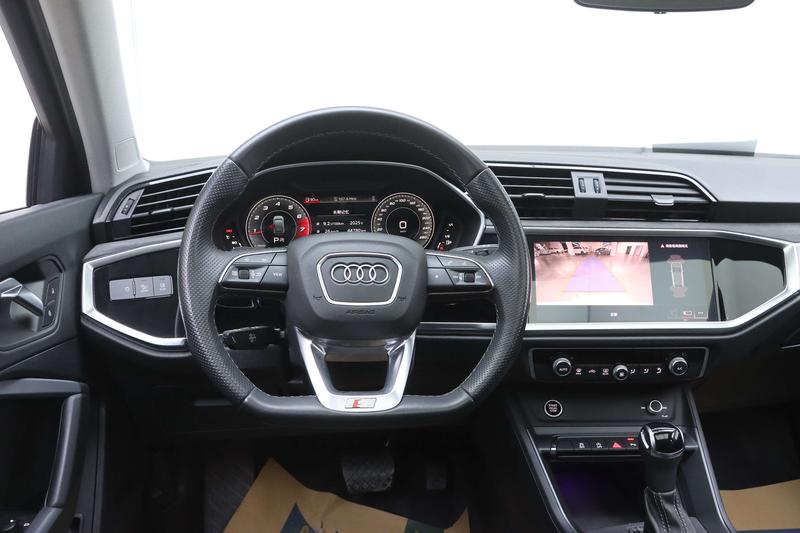 Audi Q3 Sportback, 2022 — фото 12 из 12
