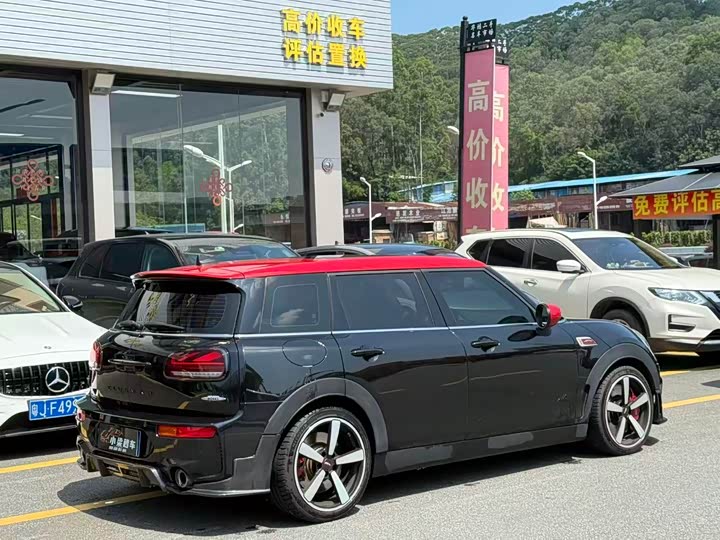 Mini Mini JCW, 2022 — фото 2 из 3