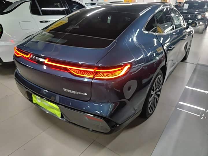 Geely Galaxy Starshine 8 EM-i, 2025 — фото 7 из 9