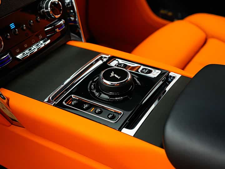 Rolls-Royce Cullinan, 2022 — фото 9 из 9