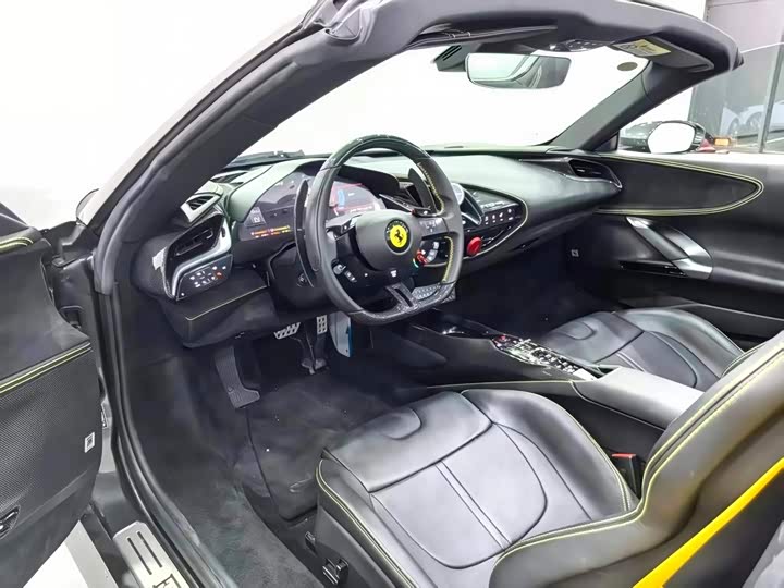 Ferrari SF90, 2022 — фото 7 из 9