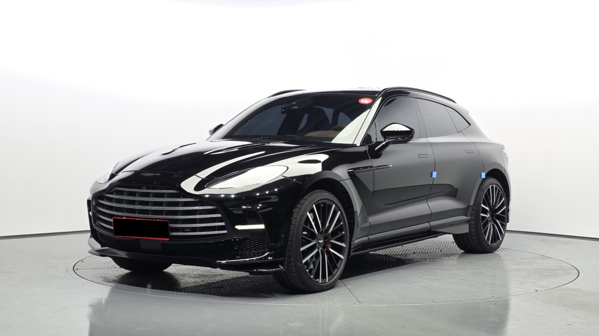 Aston Martin DBX, 2023 — купить в Саратове под ключ