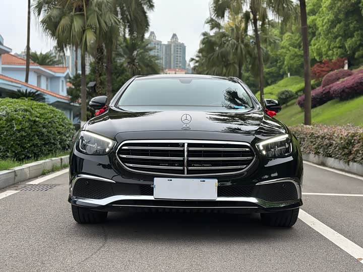 Mercedes-Benz E-Class, 2022 — фото 2 из 9
