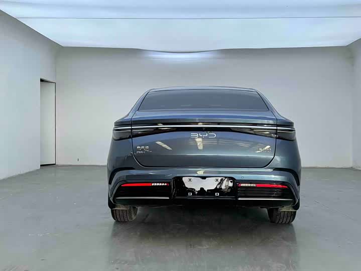 BYD Seal 07 DM-i Hybrid, 2025 — фото 6 из 9
