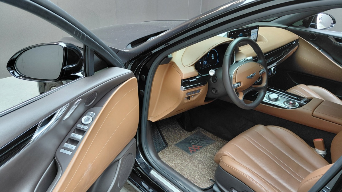 Genesis G80, 2023 — фото 9 из 12