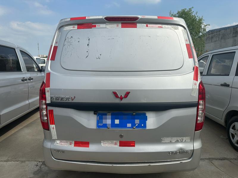 Wuling Hongguang V, 2022 — фото 5 из 11