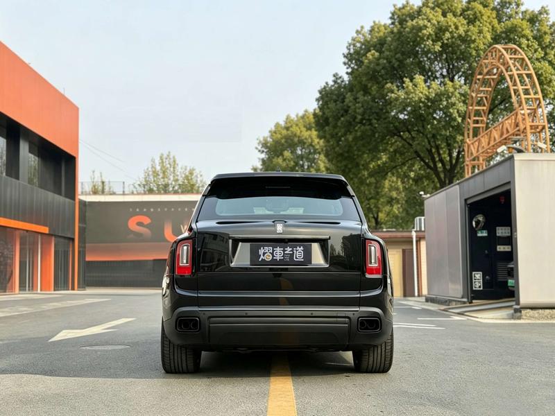 Rolls-Royce Cullinan, 2022 — фото 4 из 12