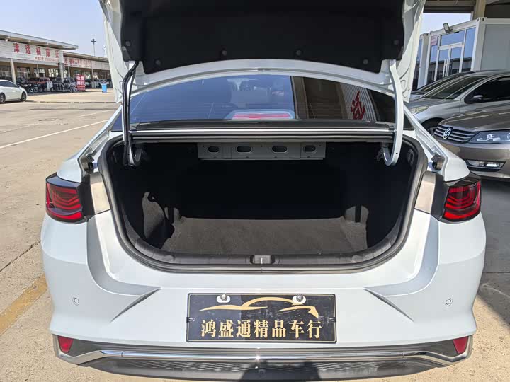 Geely Emgrand L Hi·P Hybrid, 2023 — фото 8 из 9