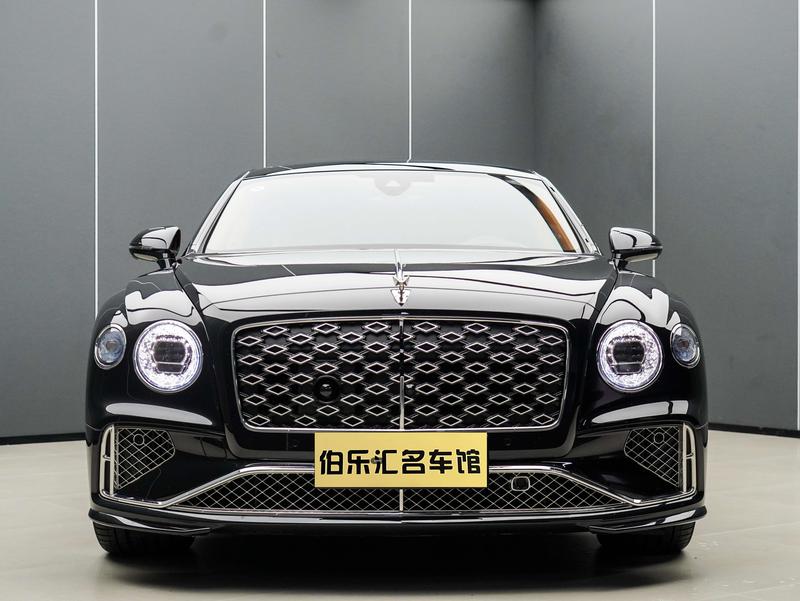 Bentley Flying Spur Hybrid, 2025 — фото 2 из 12