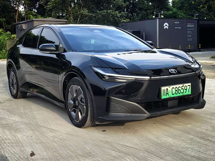 Toyota bZ3, 2024 — фото 3 из 9