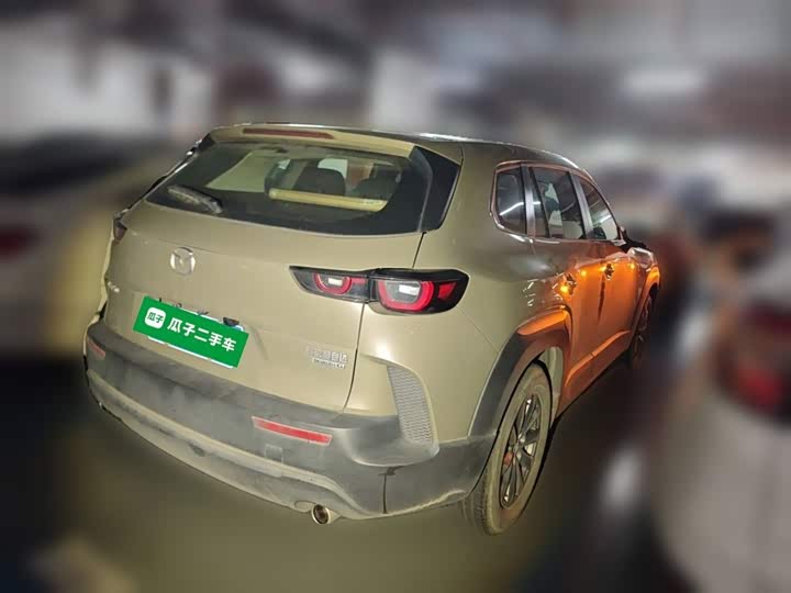 Mazda CX-50, 2023 — фото 6 из 9