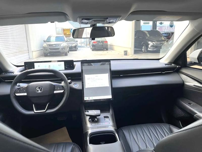 Changan Eado Plus, 2024 — фото 7 из 9