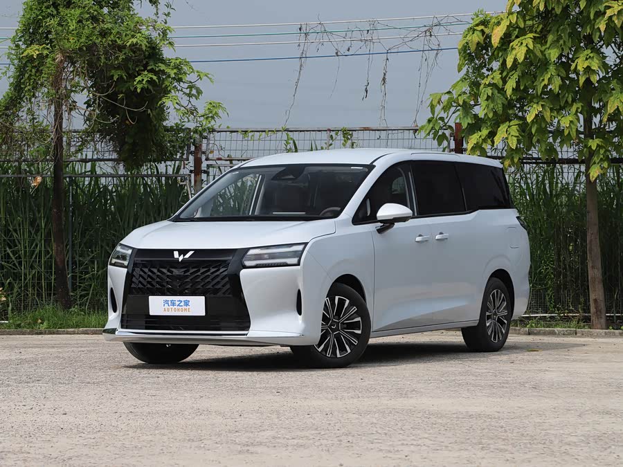 Wuling Starlight 730 Hybrid/EV, 2026 — купить в Казани под ключ