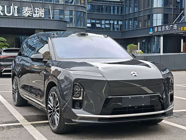 Nio ES8, 2025 — фото 2 из 9
