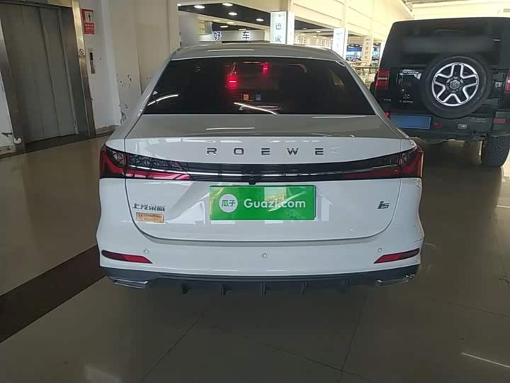 Roewe i5, 2025 — фото 6 из 9
