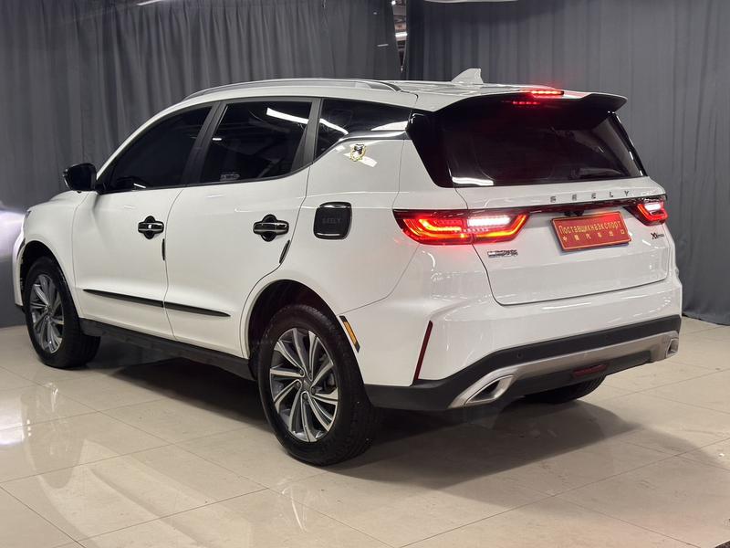 Geely Vision X6, 2023 — фото 5 из 12