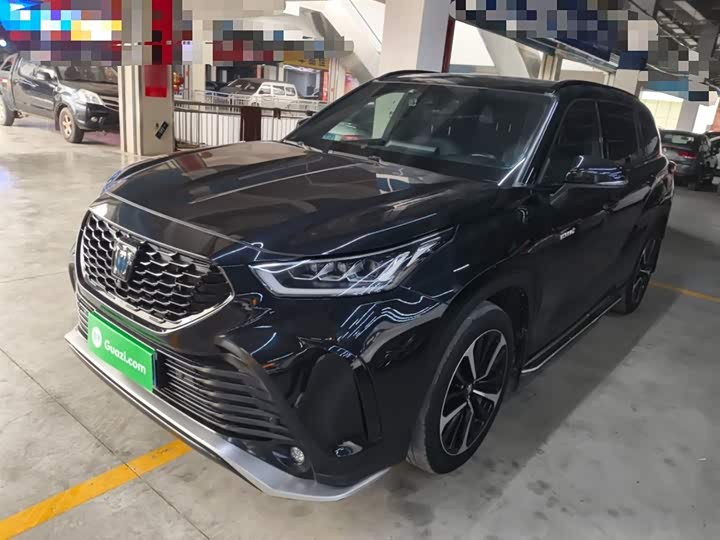 Toyota Crown Kluger, 2022 — купить в Уфе под ключ