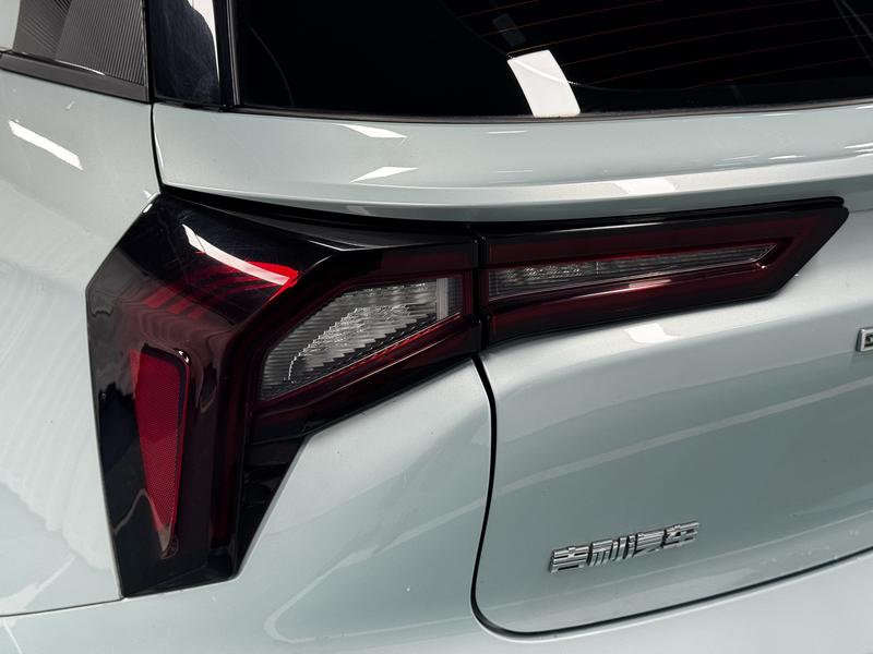 Geely Geometry E Firefly, 2022 — фото 10 из 12