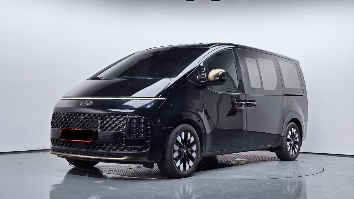 Hyundai Staria, 2024 — купить в Санкт-Петербурге под ключ