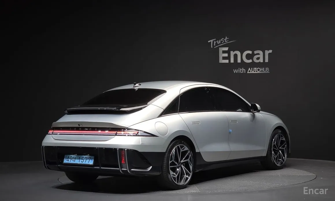 Hyundai Ioniq 6, 2023 — фото 2 из 12